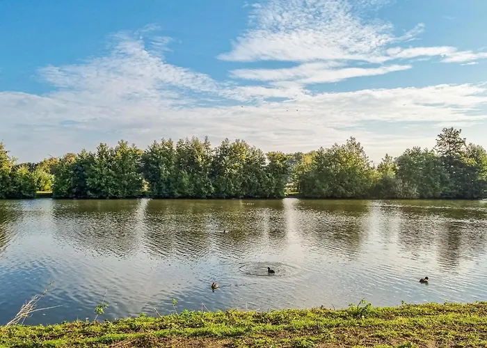 Vakantiehuis 2 Bedroom Awesome In